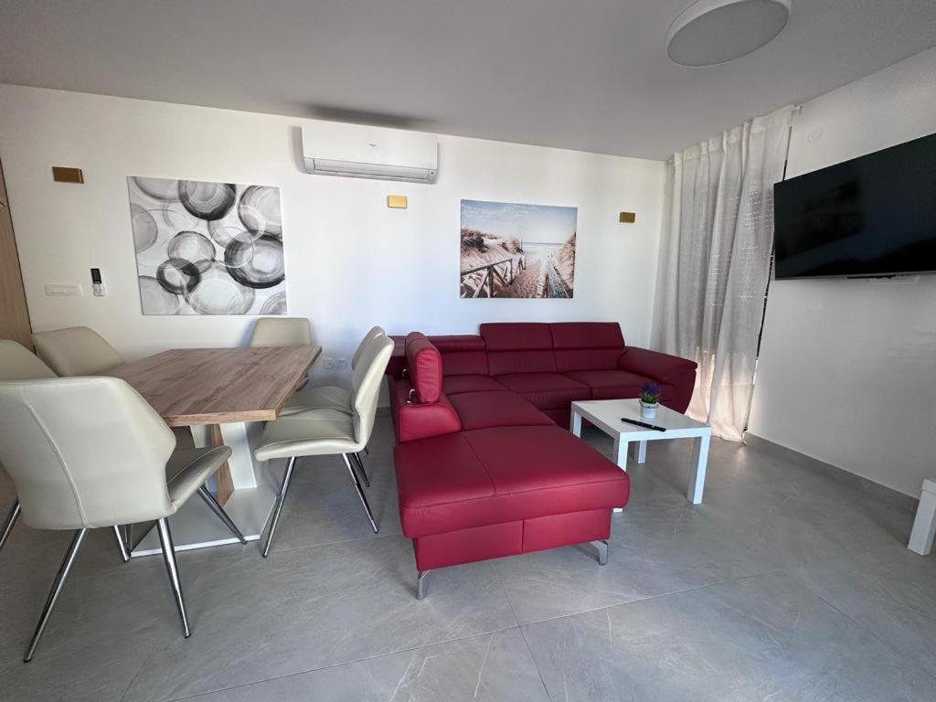 Luxury Apartments Marty Malinska Exterior foto